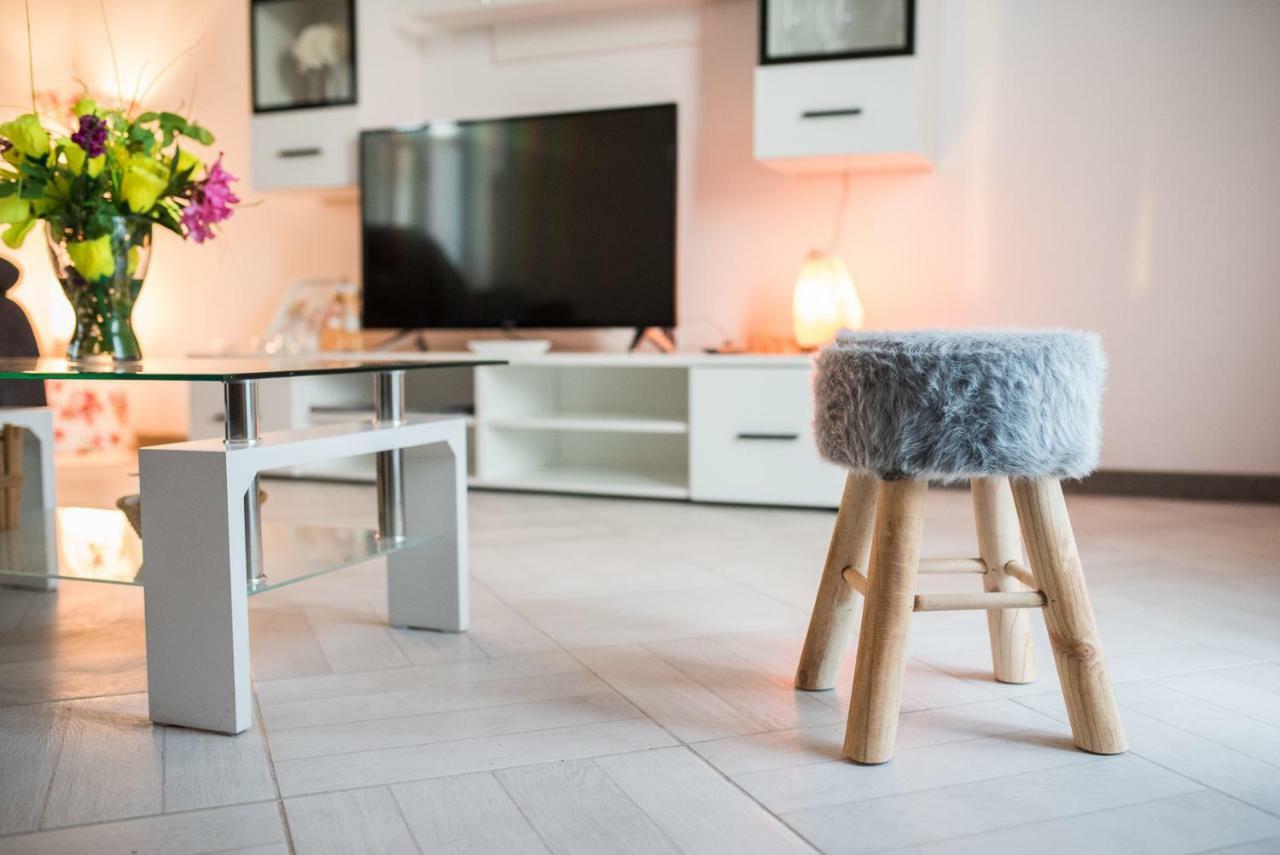 Apartments Mario Malinska Extérieur photo