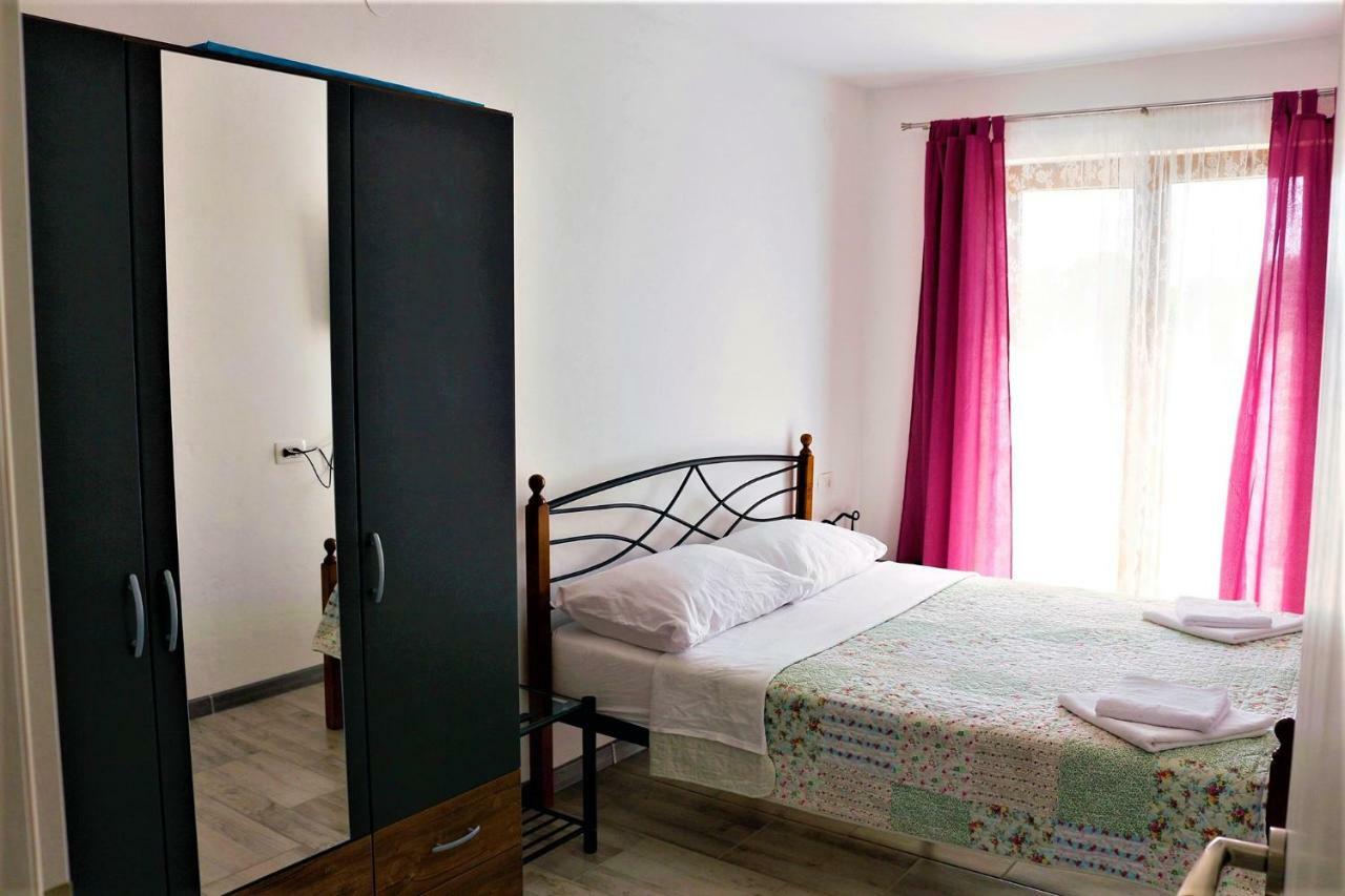 Apartments Mario Malinska Extérieur photo