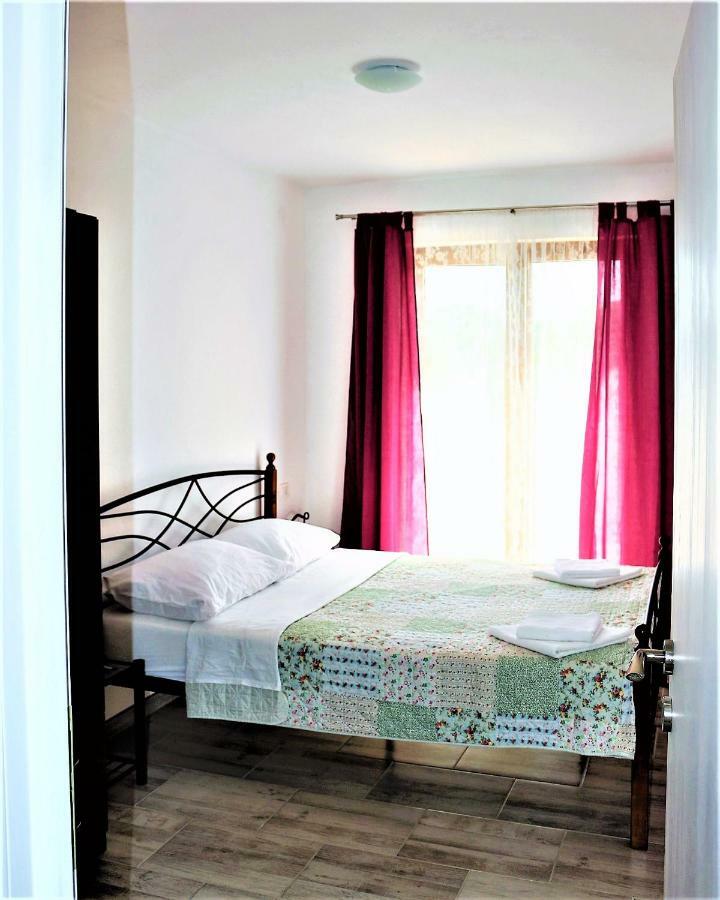 Apartments Mario Malinska Extérieur photo
