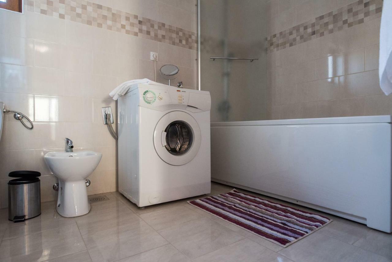 Apartments Mario Malinska Extérieur photo