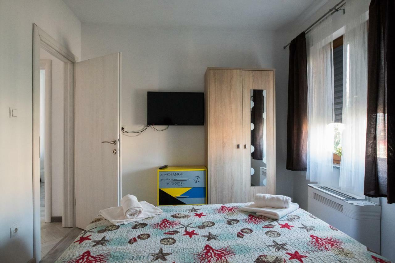 Apartments Mario Malinska Extérieur photo